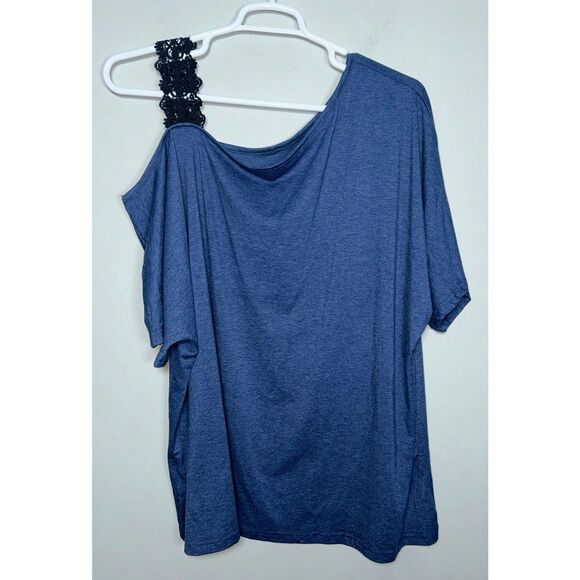 SHEIN curve top size 4x.  C13-19 - Picture 1 of 3